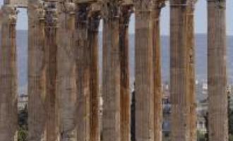 Acropolis, City and Museum Walking Tour From The Pier