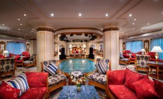 Bars & Lounges