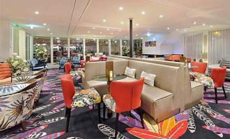 Bars & Lounges