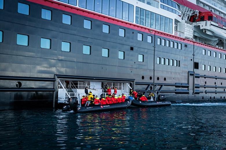 Hurtigruten Expeditions - MS Roald - Infinity Pool