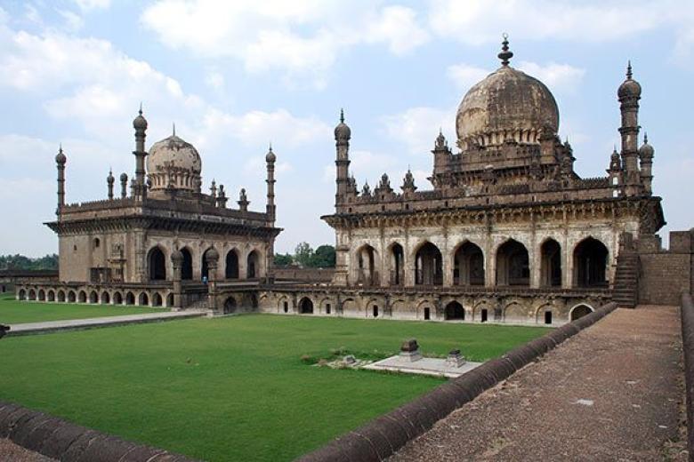 Ibrahim Rouza, India 