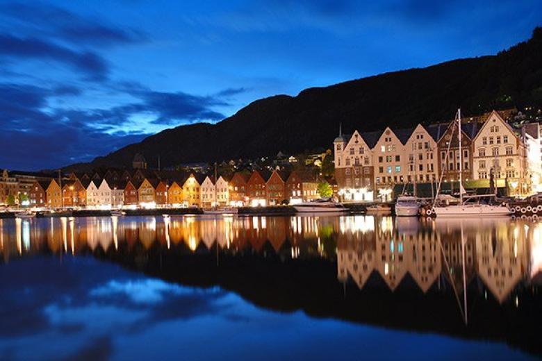 Bergen by Night