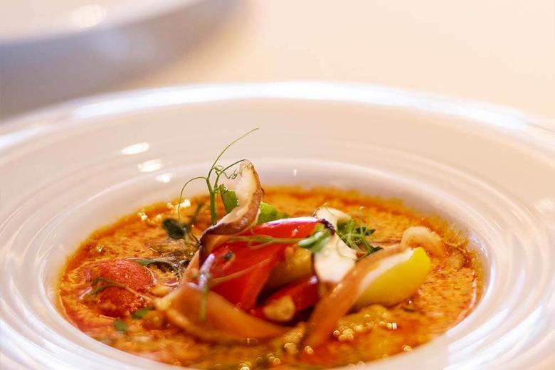 try steaks or seafood at the 7aft Grill