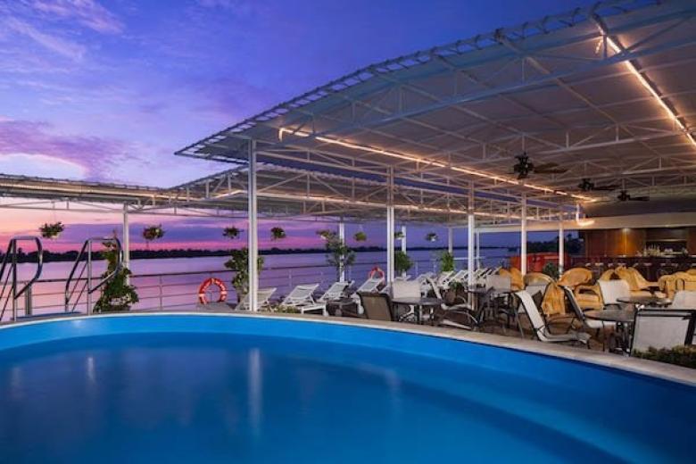 AmaWaterways - AmaDolce Pool