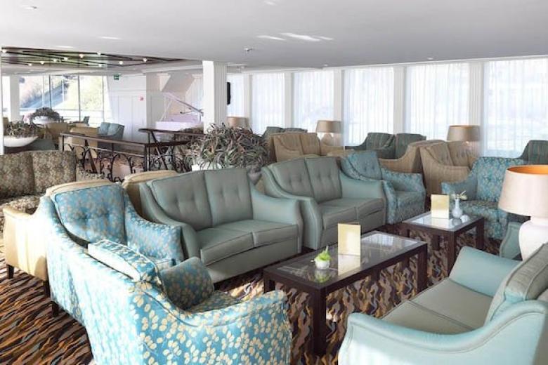 AmaWaterways - AmaLyra Lounge