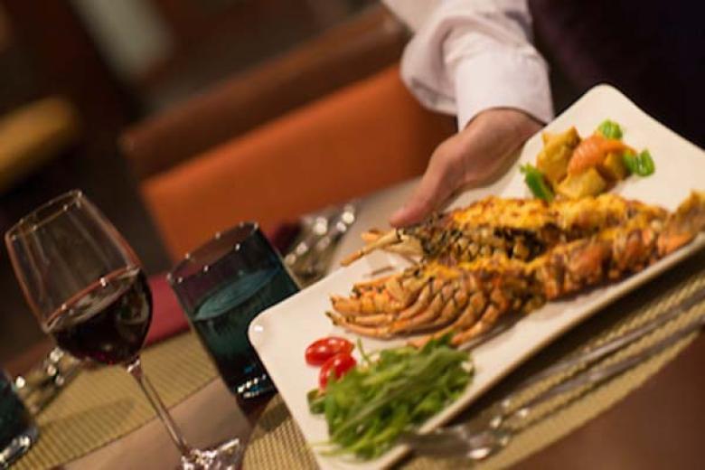 Avalon Waterways - Dining Room