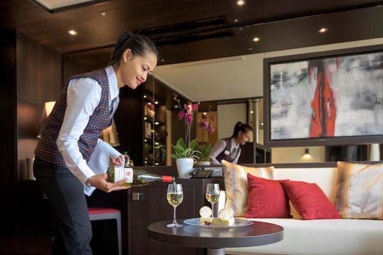 Avalon Waterways - Royal Suite