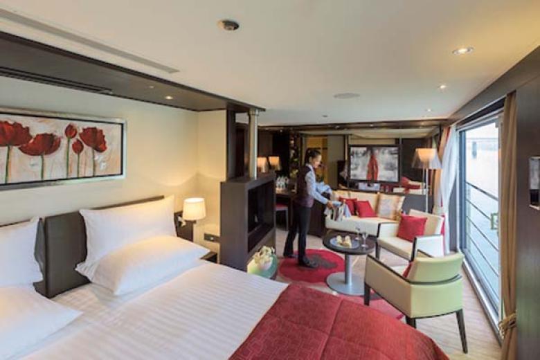Avalon Waterways - Royal Suite