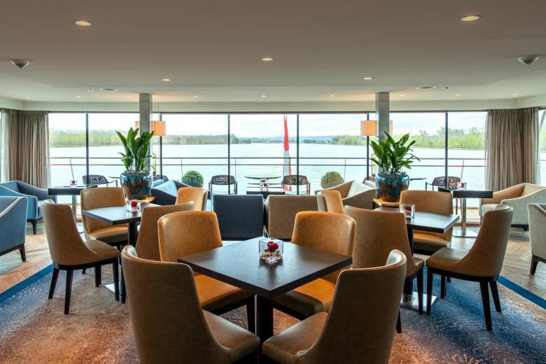 Avalon Waterways - Lounge