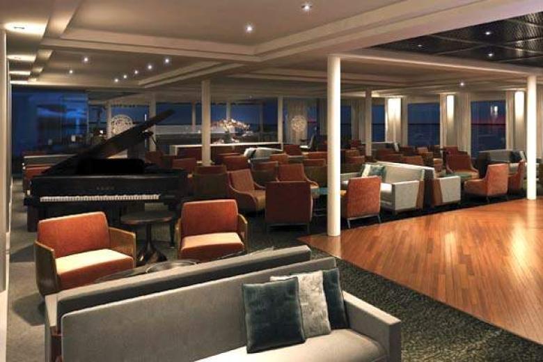 Comfortable Lounge