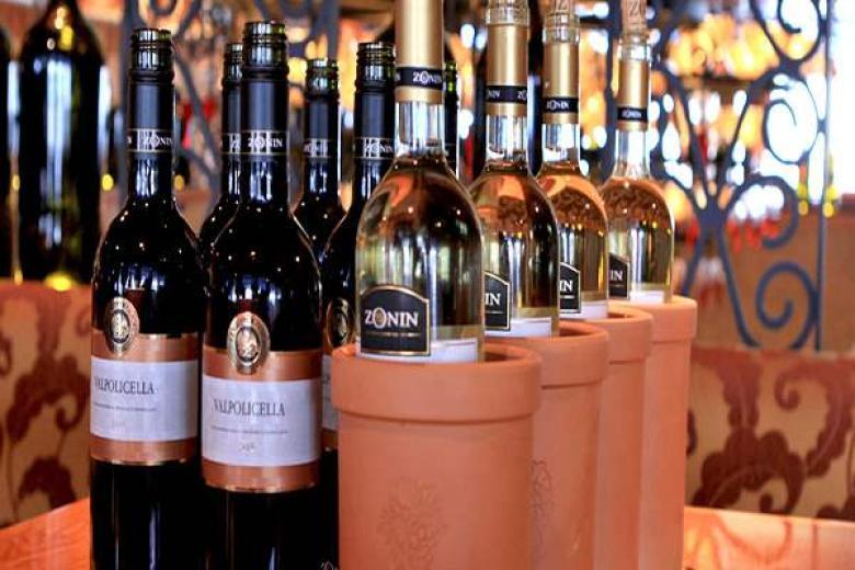 Cruise the Vineyards