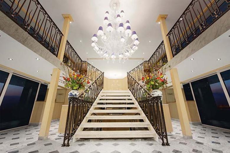 U by Uniworld - Lobby