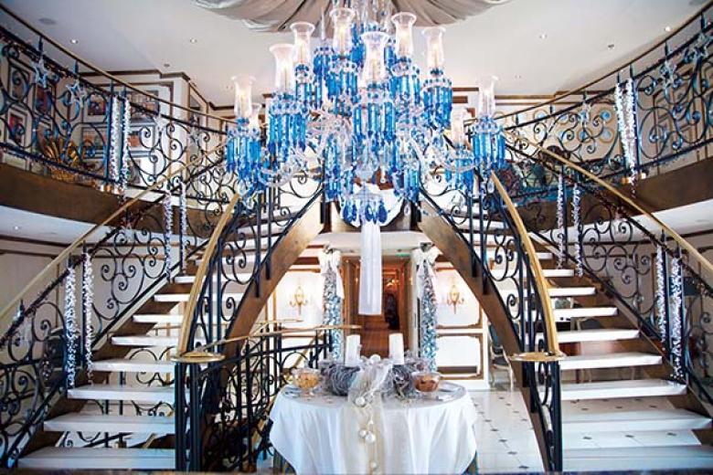 Uniworld Boutique River Cruises - Lobby