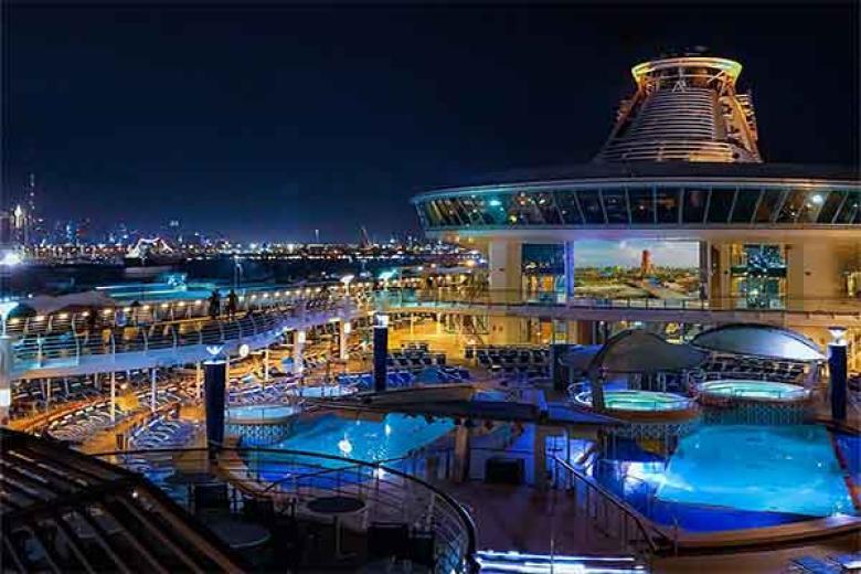 Royal Caribbean - Outdoor Movies Screen