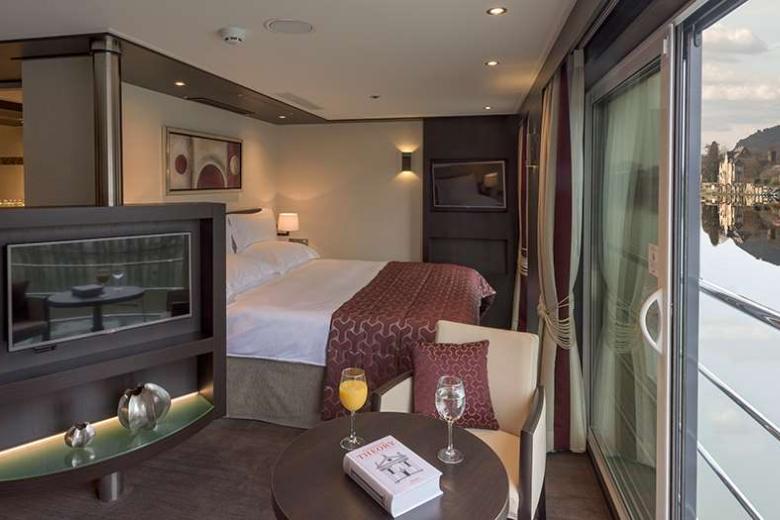 Avalon Waterways - Royal Suite