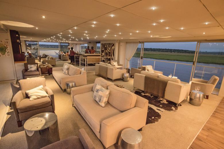 Zambezi Queen - Lounge