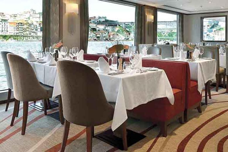 AmaWaterways- Dining