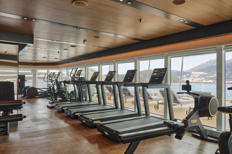 Silver Sea Dawn - Gym