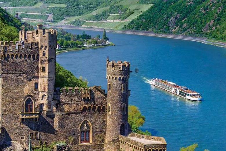 Viking River Cruises - Viking Longship Tor